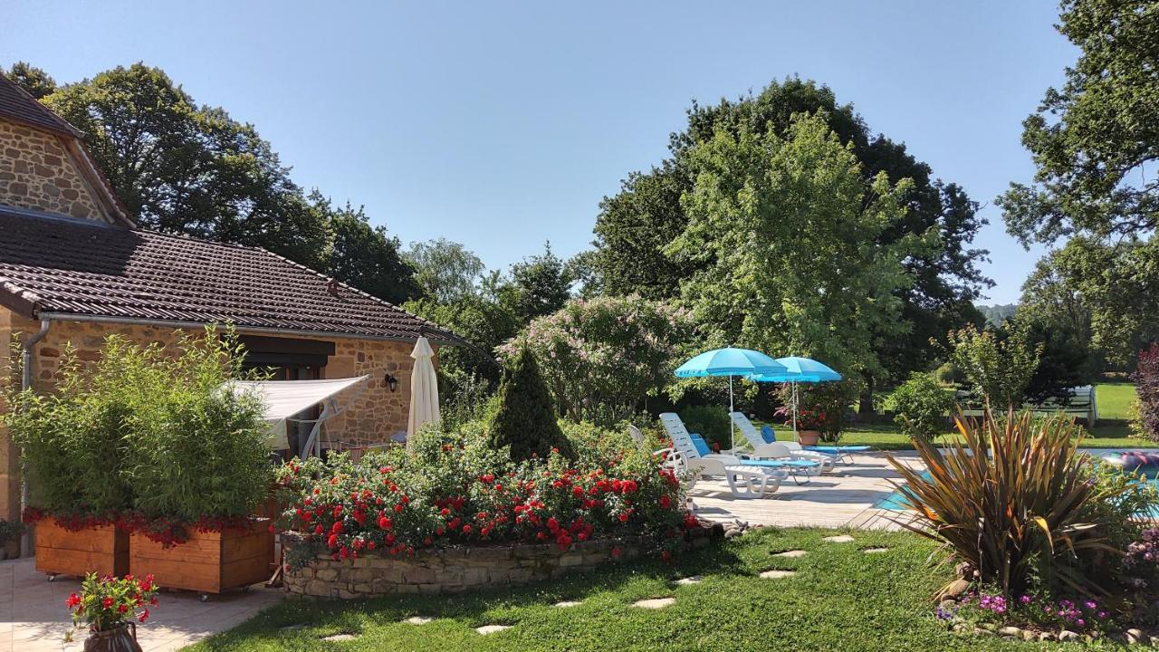 Le Poulailler De La Chayrie Villa Lacapelle-Marival Exteriör bild